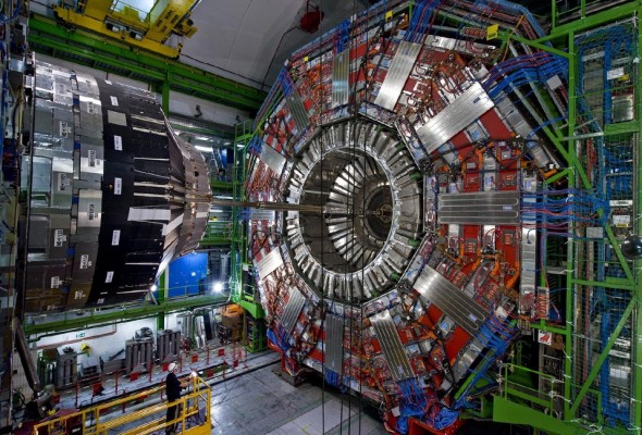 Buon  compleanno CERN