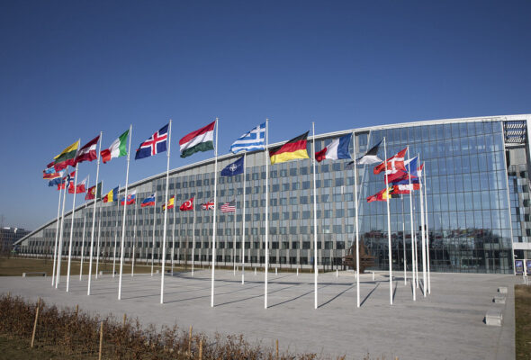 Convintamente con la NATO, ma serve difesa comune europea